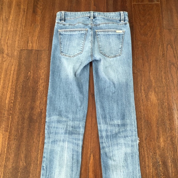 White House Black Market Distressed Jeans - Picture 4 of 8